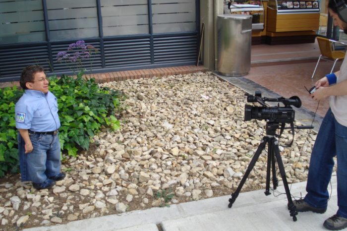 Biólogo marino busca apoyo para cirugía