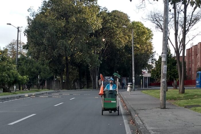 La invisible tarea de limpiar parques durante la pandemia