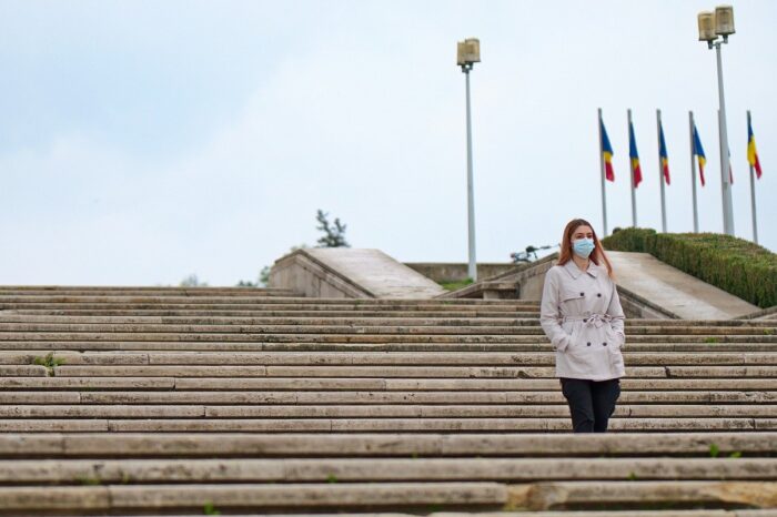 Pandemia. Instan a reconocer que inhalación de aerosoles es principal forma de contagio