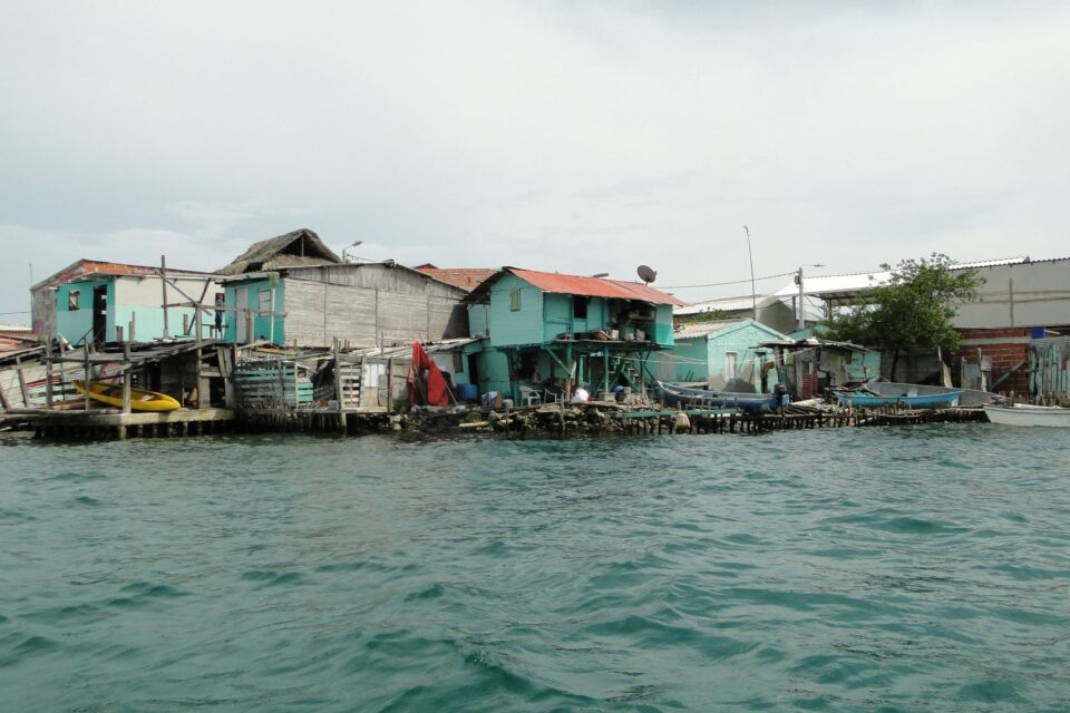 Santa Cruz del Islote una isla artificial vulnerable al cambio