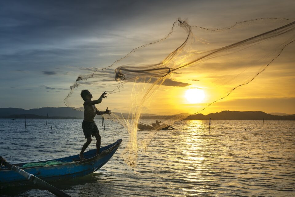 Cómo afecta el mar de leva o mar de fondo en la pesca y la navegación,  consejos.